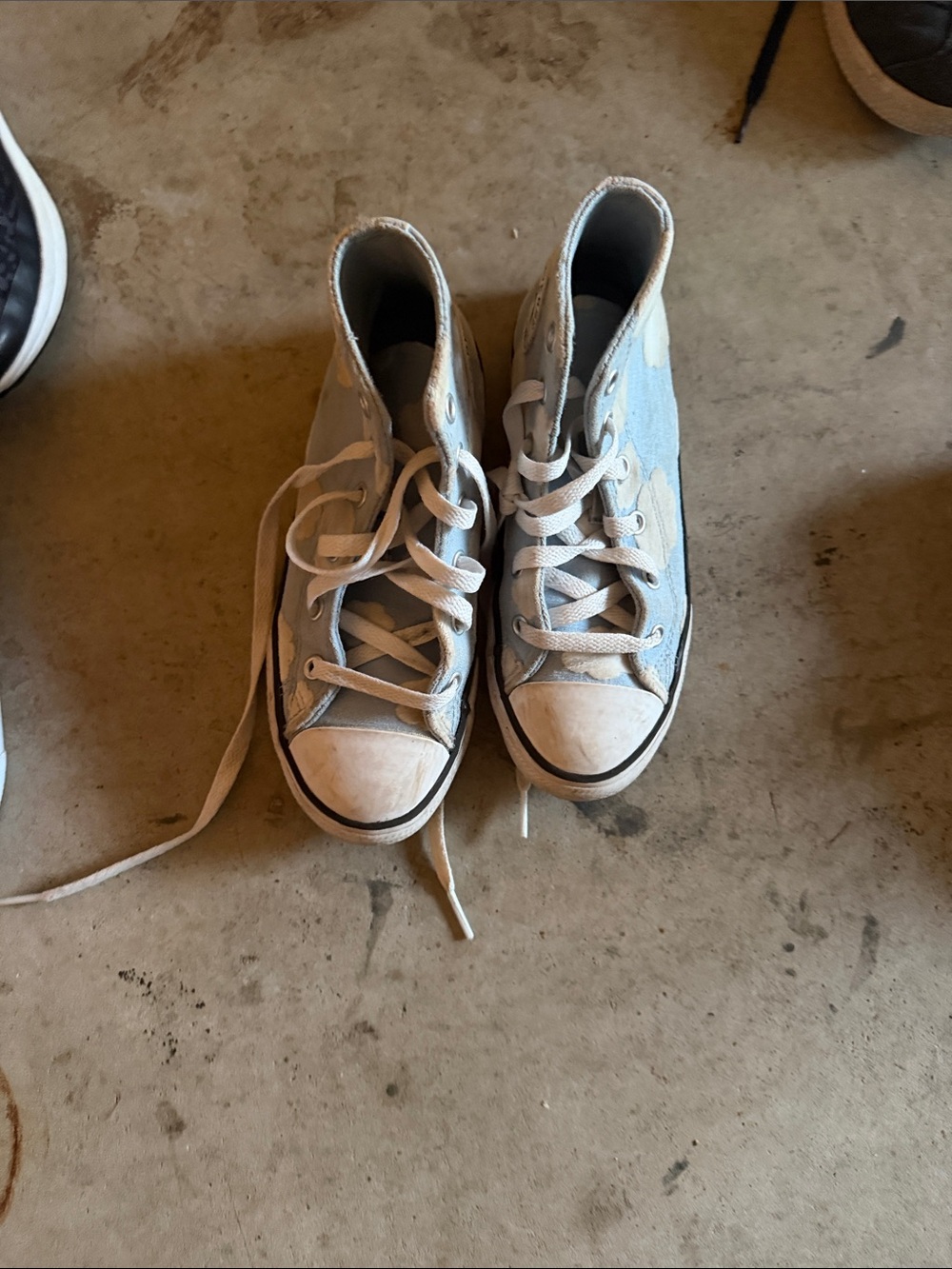 Kids High-Top Converse Canvas Sneakers in Light Blue and White